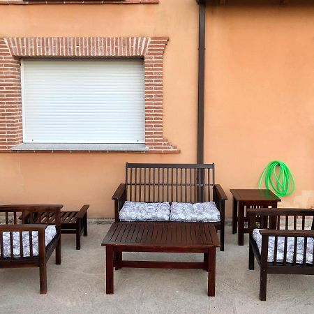 Vut La Taberna I Villa Poyales Del Hoyo Dış mekan fotoğraf