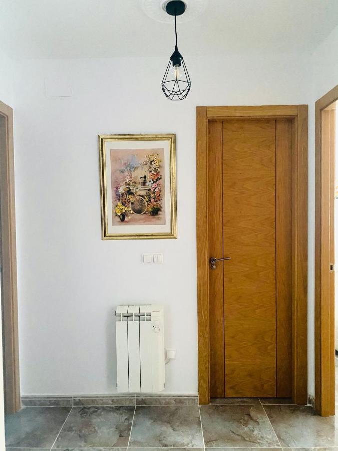 Vut La Taberna I Villa Poyales Del Hoyo Dış mekan fotoğraf